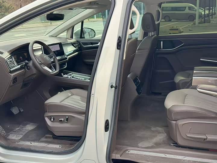 Фото 4 - Volkswagen Viloran