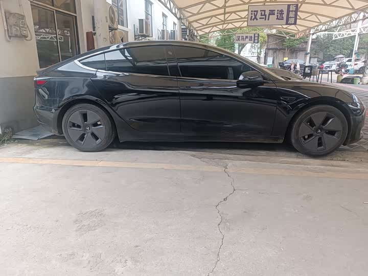 Фото 7 - Tesla Model 3
