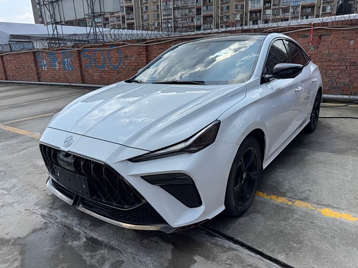 Photo 1 - MG Motor 5 Scorpio