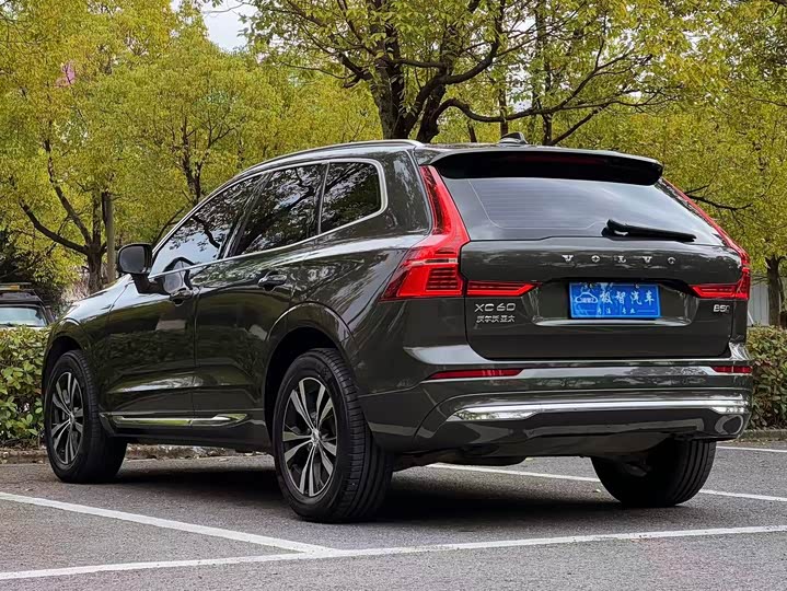 Фото 7 - Volvo XC60