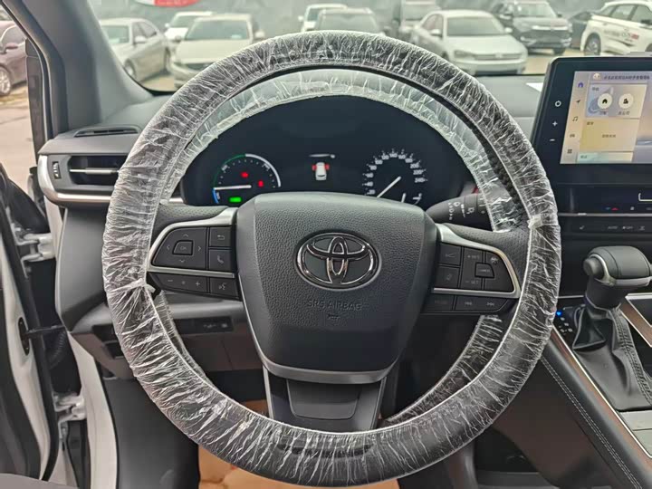 Фото 6 - Toyota Sienna