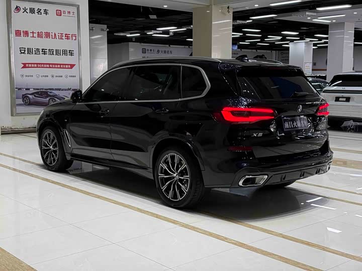 Фото 8 - BMW X5