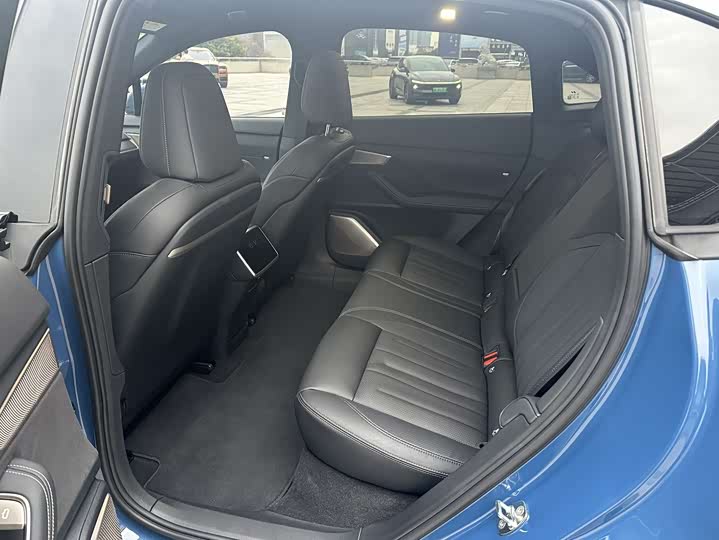 Фото 9 - Nio Onvo L60