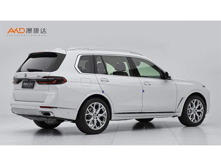 Фото 3 - BMW X7