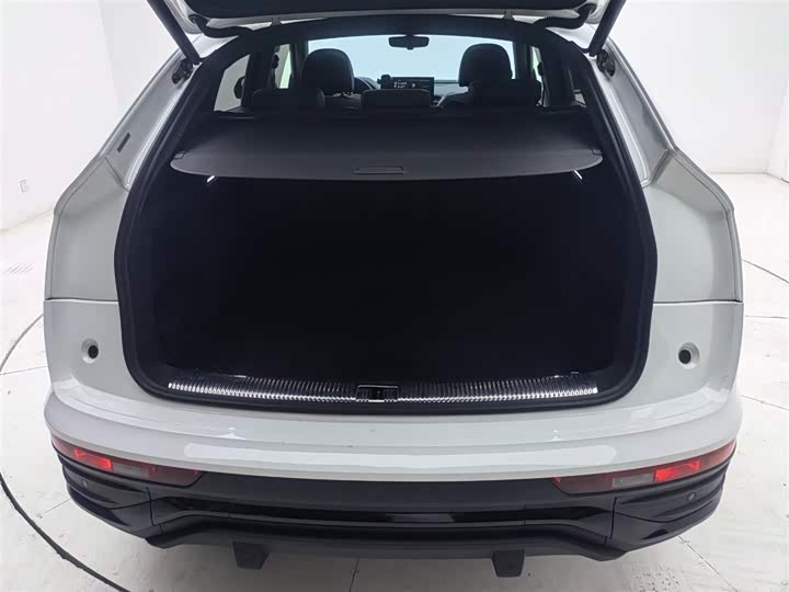 Фото 6 - Audi Q5L Sportback