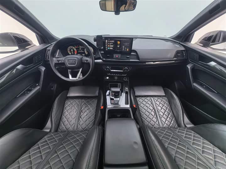 Фото 7 - Audi Q5L Sportback