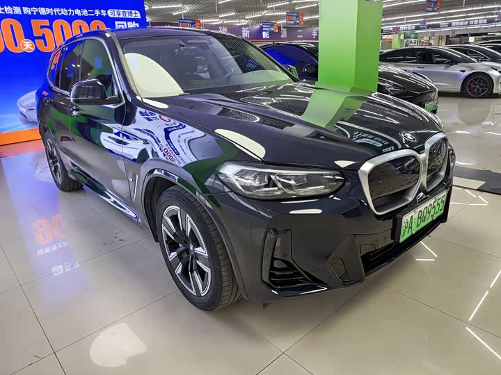 Фото 3 - BMW iX3
