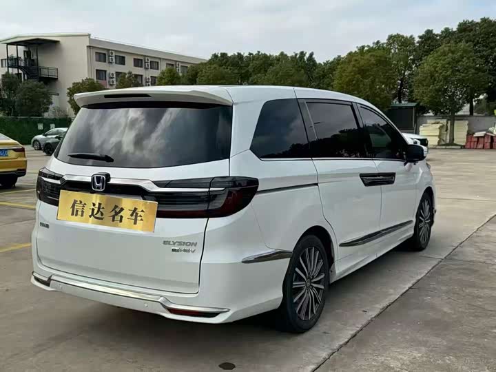 Фото 8 - Honda Elysion
