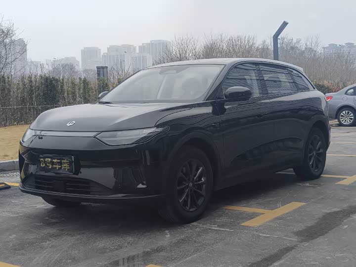 Фото 1 - Leapmotor C11