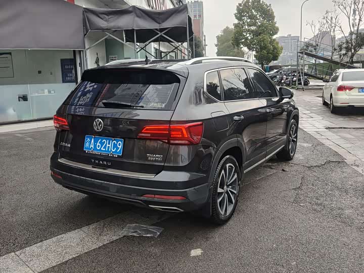 Фото 4 - Volkswagen Tharu