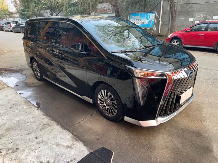 Photo 3 - GAC Trumpchi M8