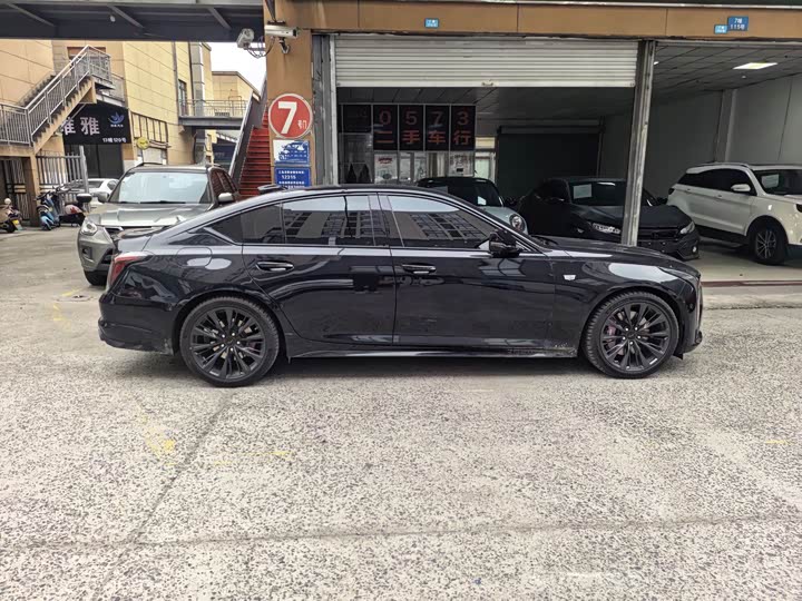 Фото 3 - Cadillac CT5