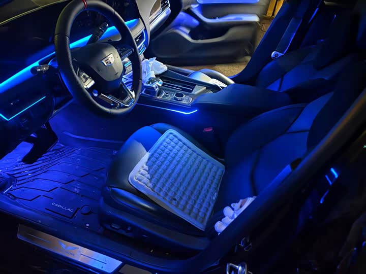 Фото 8 - Cadillac CT5