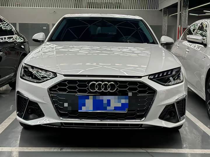 Фото 3 - Audi A4L