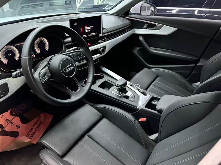 Фото 8 - Audi A4L