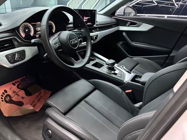 Фото 9 - Audi A4L