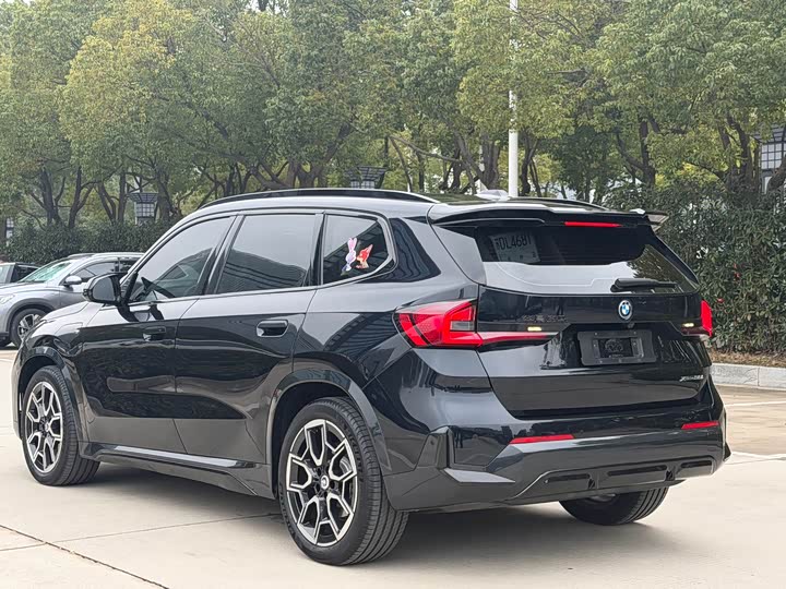 Фото 6 - BMW iX1