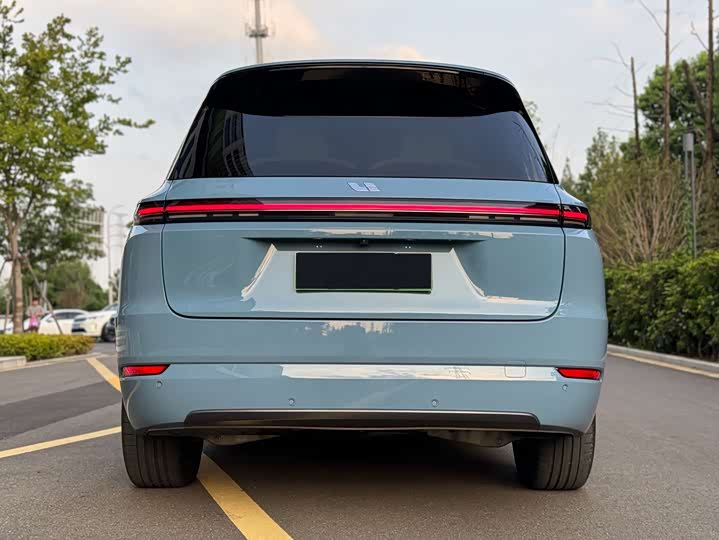 Фото 8 - LiXiang L9