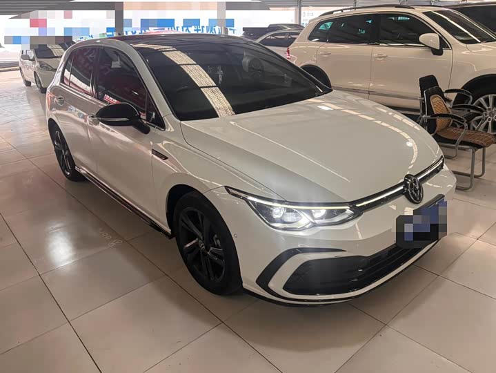 Фото 3 - Volkswagen Golf