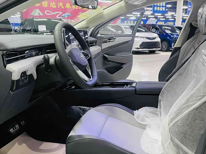 Photo 6 - Volkswagen ID.7 Vizzion