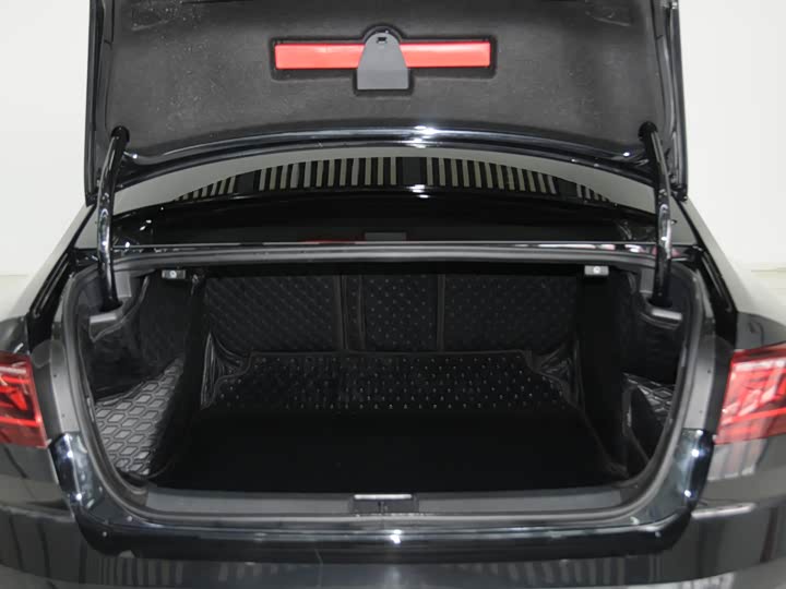 Фото 7 - Volkswagen Magotan