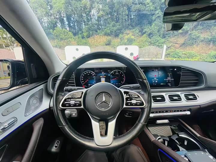 Фото 4 - Mercedes-Benz GLE-Class