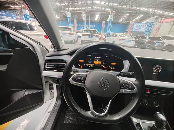 Фото 6 - Volkswagen Lavida