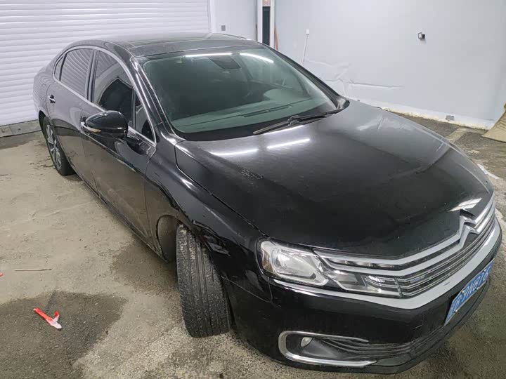 Фото 2 - Citroen C6