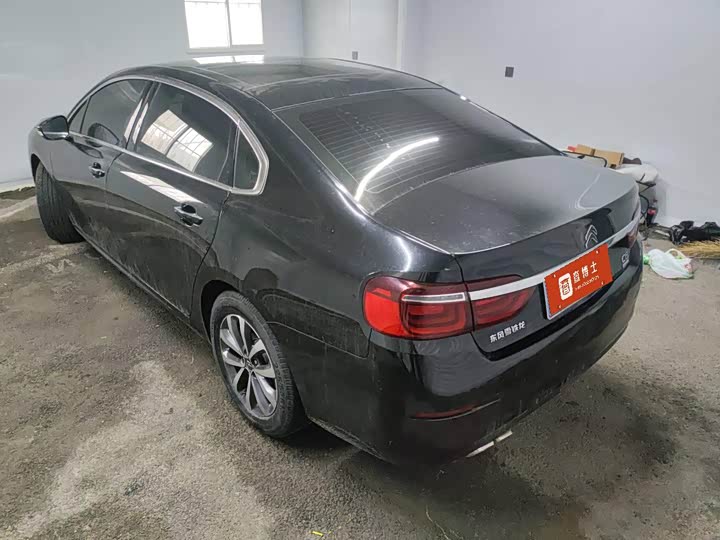 Фото 7 - Citroen C6