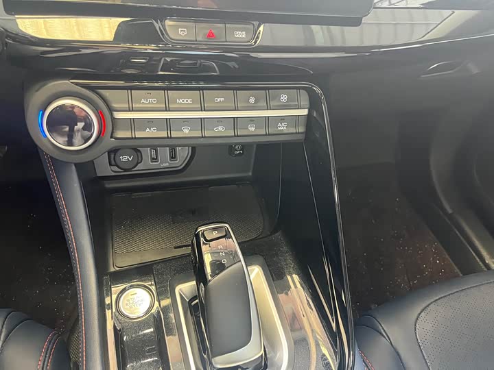 Фото 6 - Dongfeng Aeolus AX7