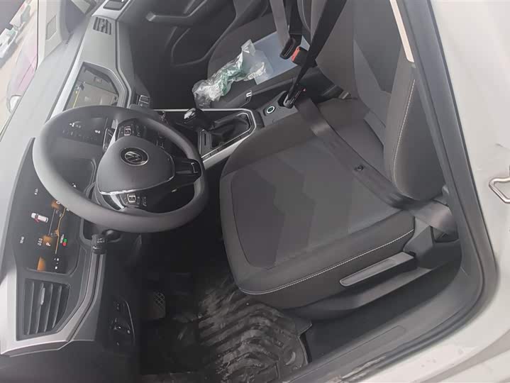 Фото 9 - Volkswagen Polo