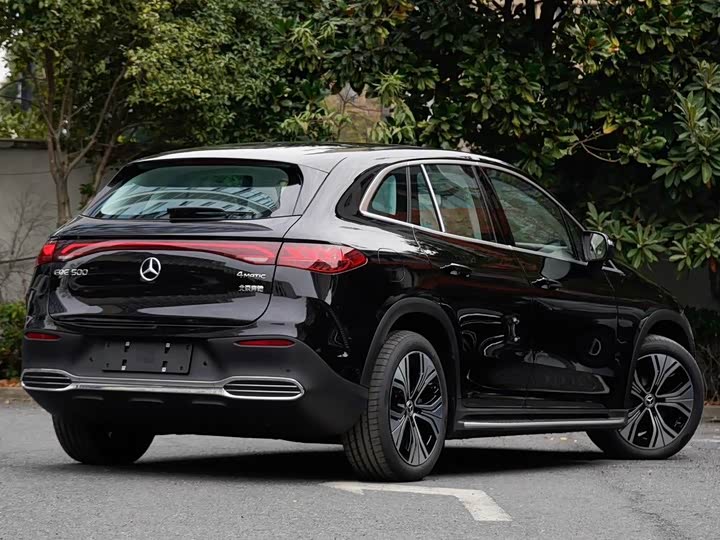 Photo 5 - Mercedes-Benz EQE SUV