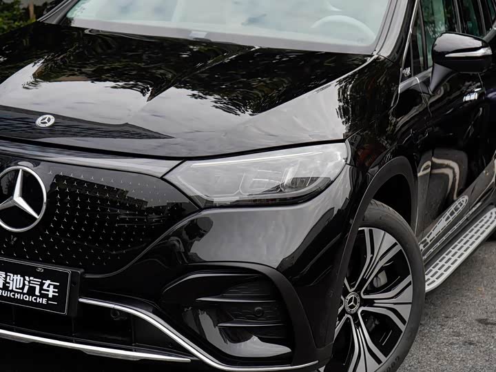 Photo 8 - Mercedes-Benz EQE SUV