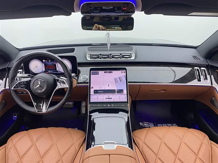 Photo 7 - Mercedes-Benz Maybach S-Class