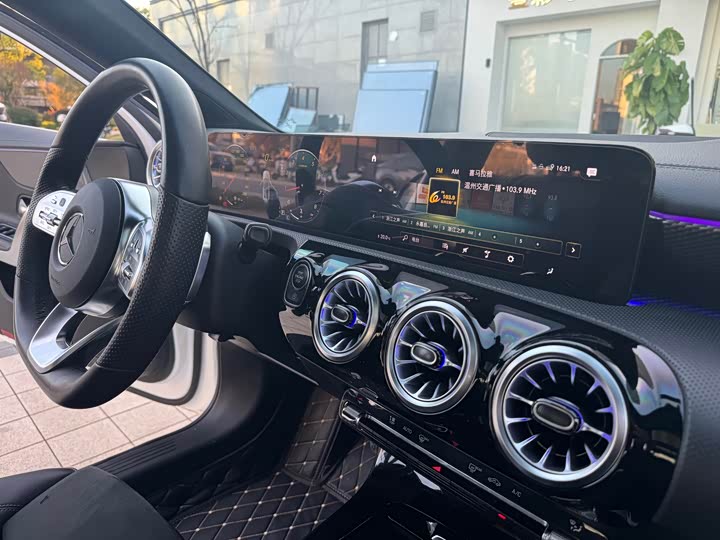 Фото 5 - Mercedes-Benz A-Class