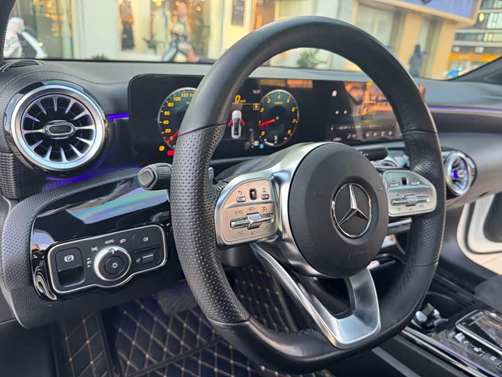 Фото 6 - Mercedes-Benz A-Class