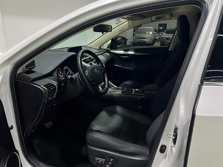 Фото 9 - Lexus NX