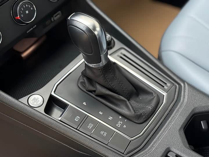 Photo 8 - Volkswagen Lavida