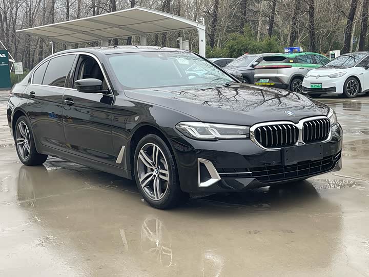 Фото 3 - BMW 5 Series