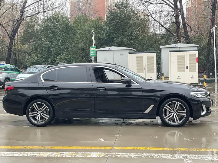 Фото 4 - BMW 5 Series