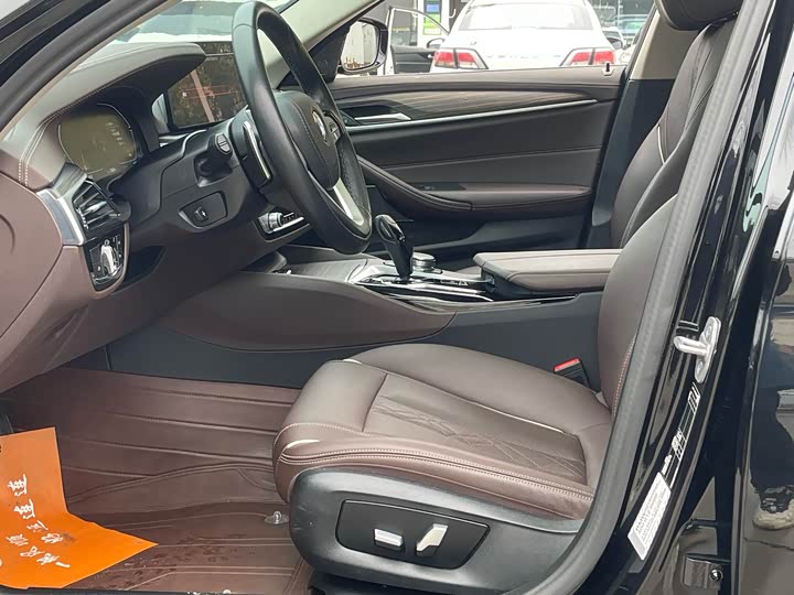 Фото 5 - BMW 5 Series