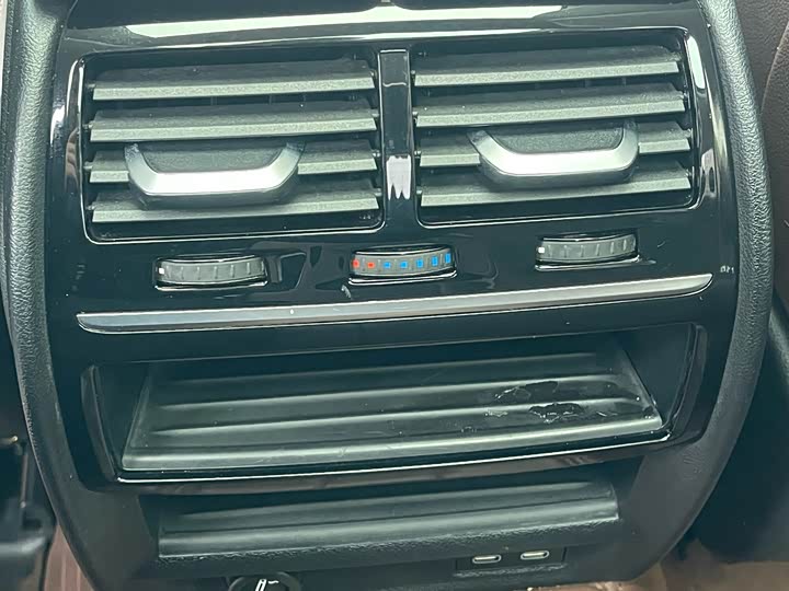 Фото 9 - BMW 5 Series