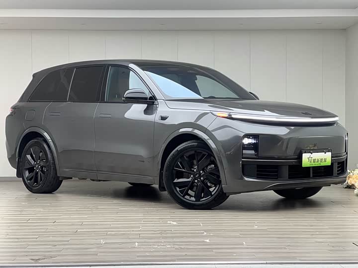 Фото 1 - LiXiang L8