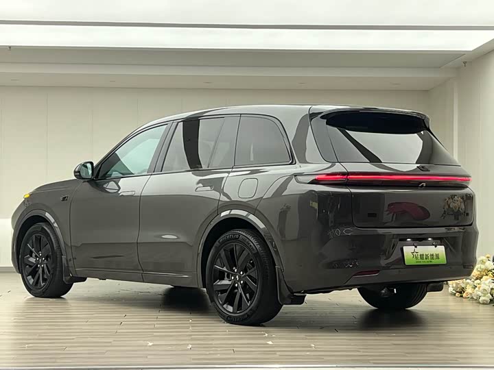 Фото 8 - LiXiang L8