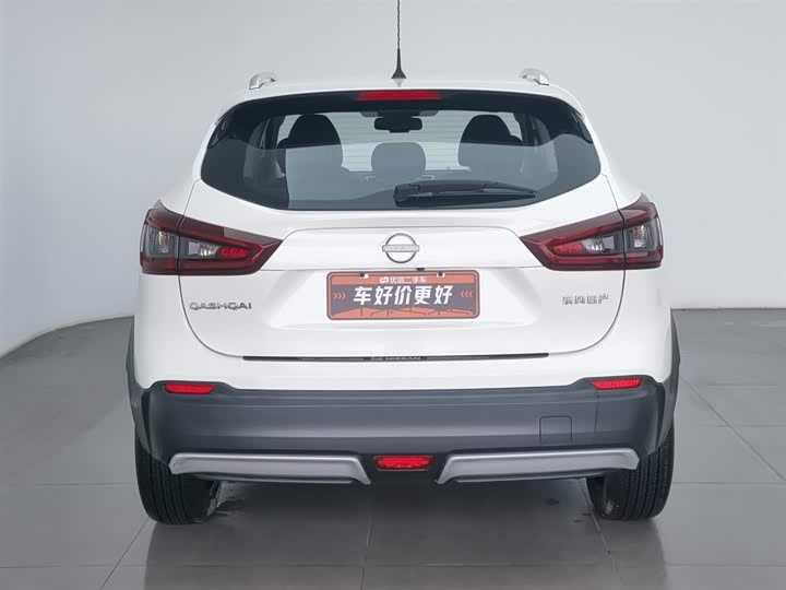 Фото 4 - Nissan Qashqai