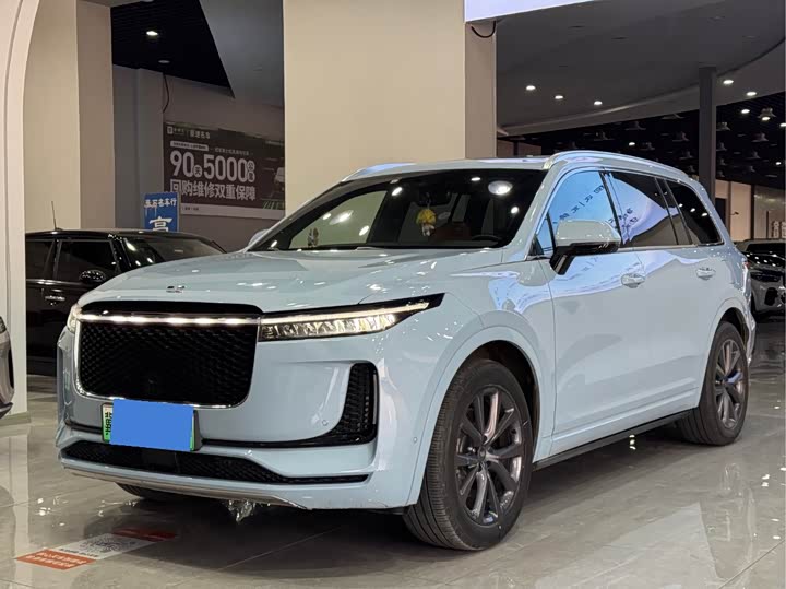 Фото 1 - LiXiang One