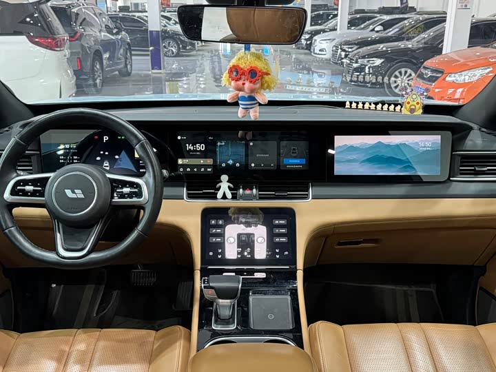 Фото 8 - LiXiang One