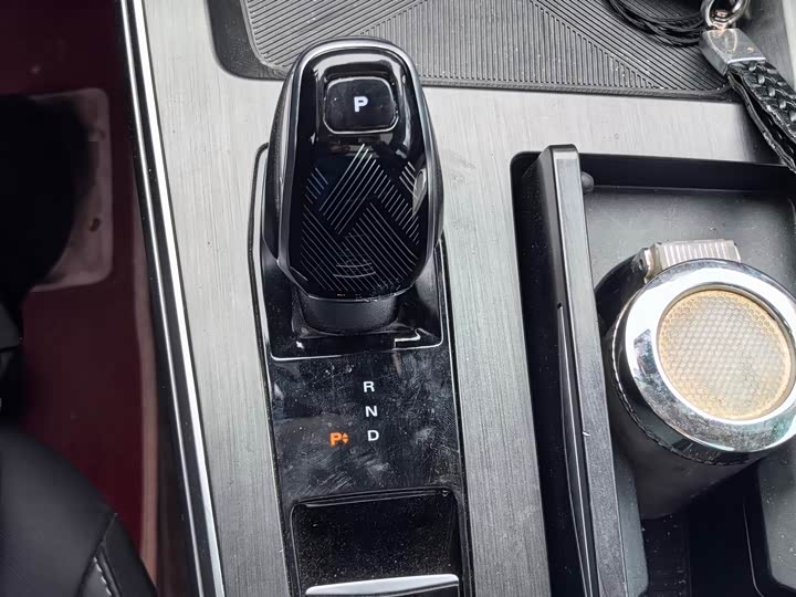 Фото 9 - Roewe RX5 Max