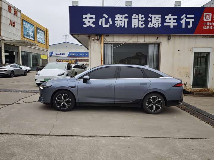 Фото 3 - XPeng P5