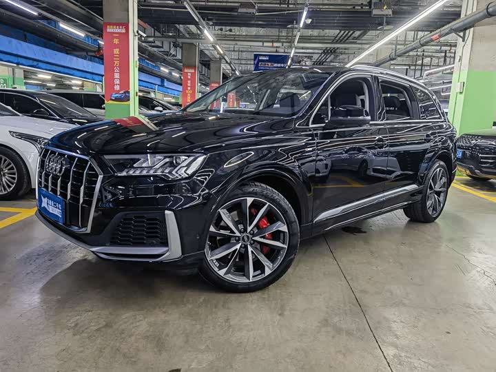 Фото 1 - Audi Q7